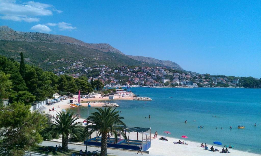 Apartment The Beach Split